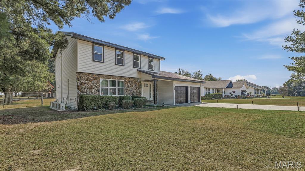 100 Pecan Boulevard Property Photo 2