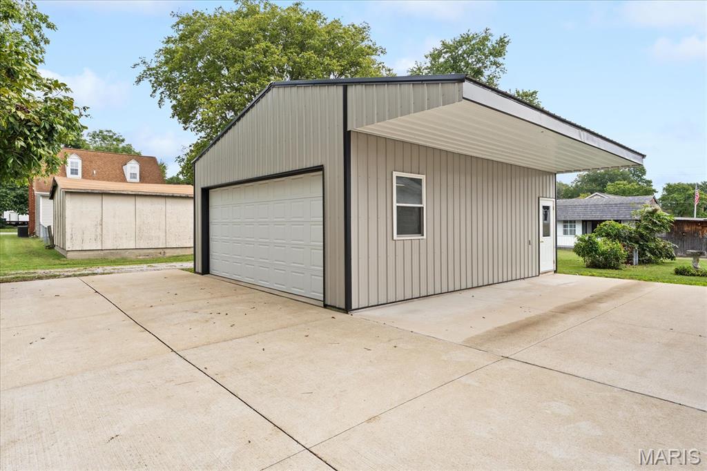6 E Birch Street Property Photo 2