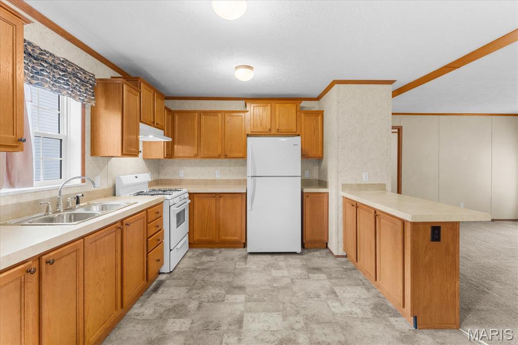 6 E Birch Street Property Photo 9