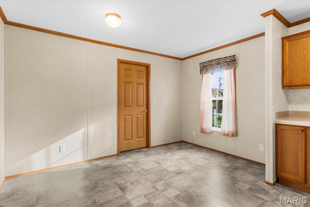 6 E Birch Street Property Photo 11