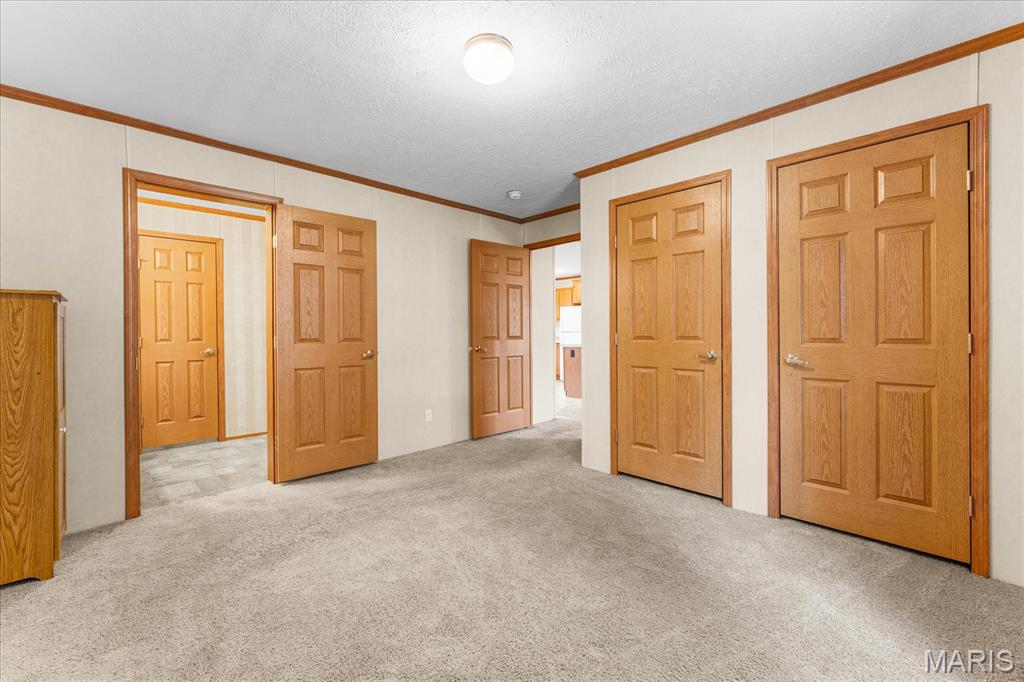 6 E Birch Street Property Photo 14
