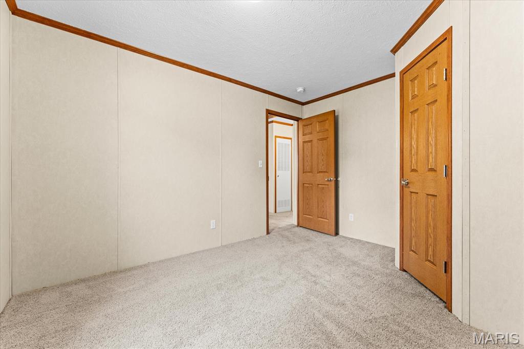 6 E Birch Street Property Photo 19