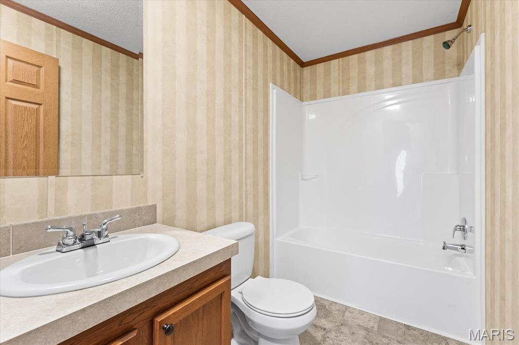 6 E Birch Street Property Photo 23
