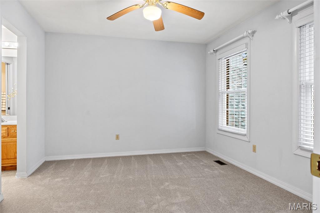 612 Roundstone Drive Property Photo 28