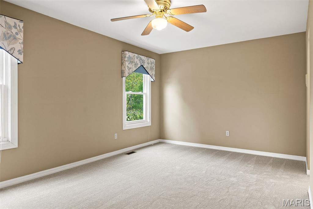 612 Roundstone Drive Property Photo 32