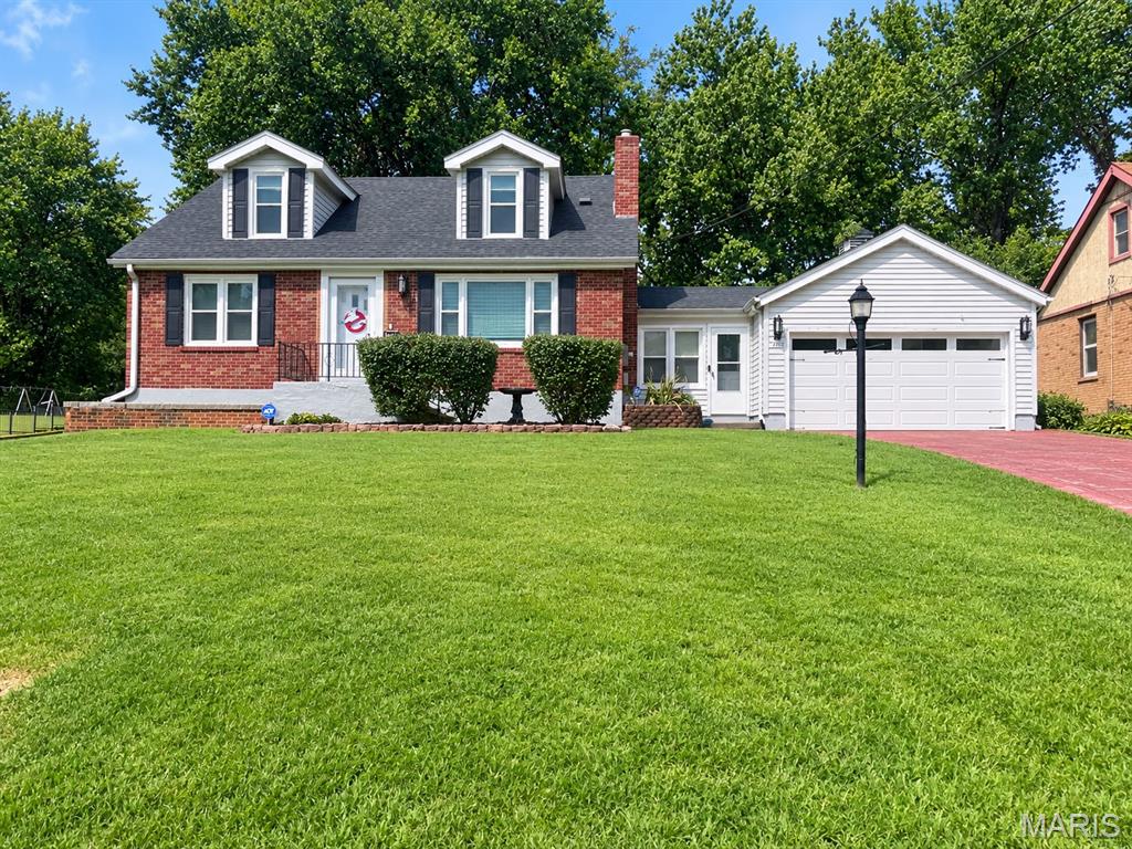 415 Castello Property Photo 1