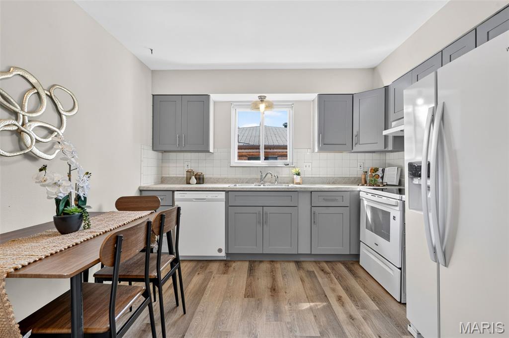 10031 Willdan Drive Property Photo 13