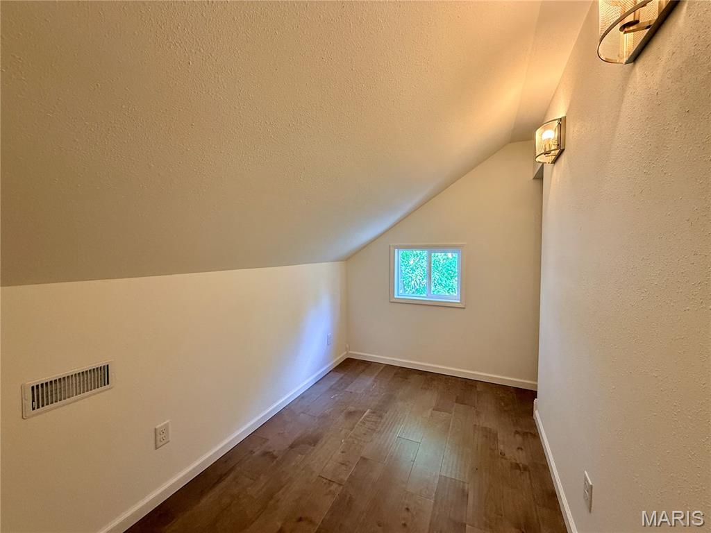 501 Holly Street Property Photo 16