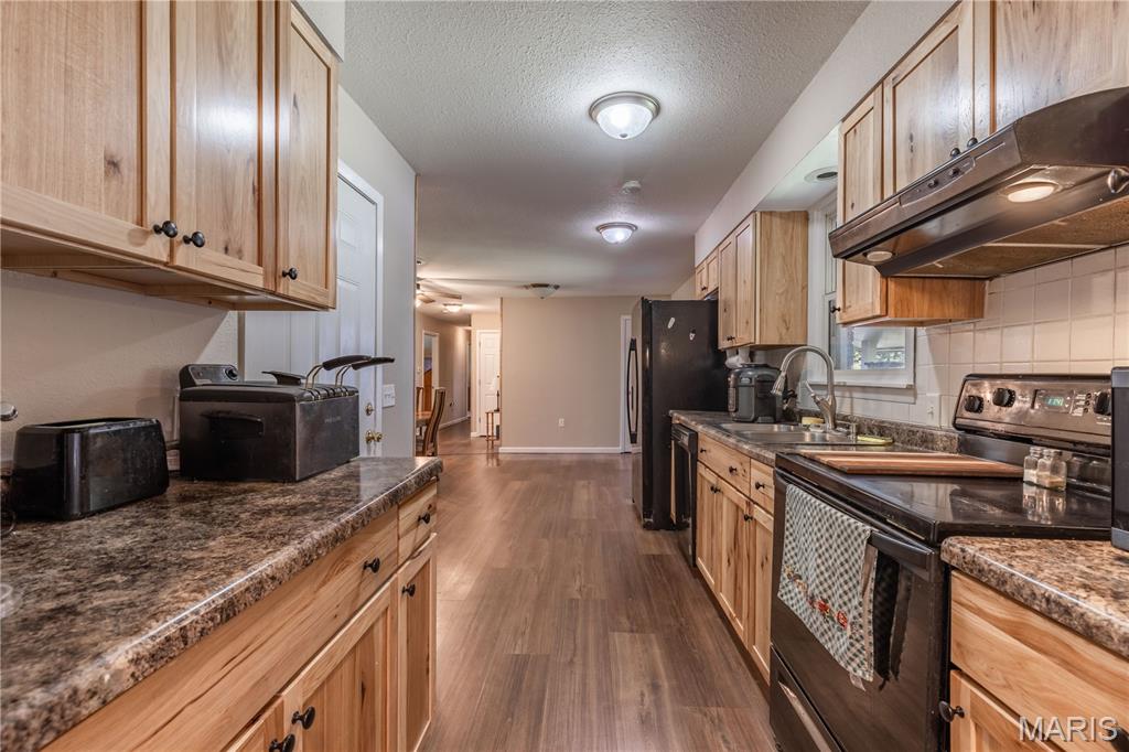 46 Dement Rd. Property Photo 17