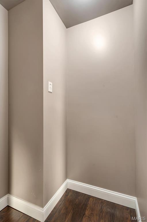 8627 Argyle Avenue Property Photo 13