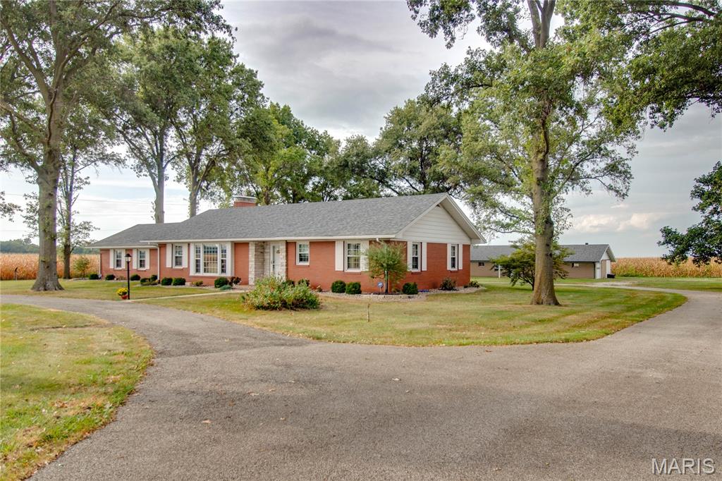 24018 State Highway 16 Property Photo 17