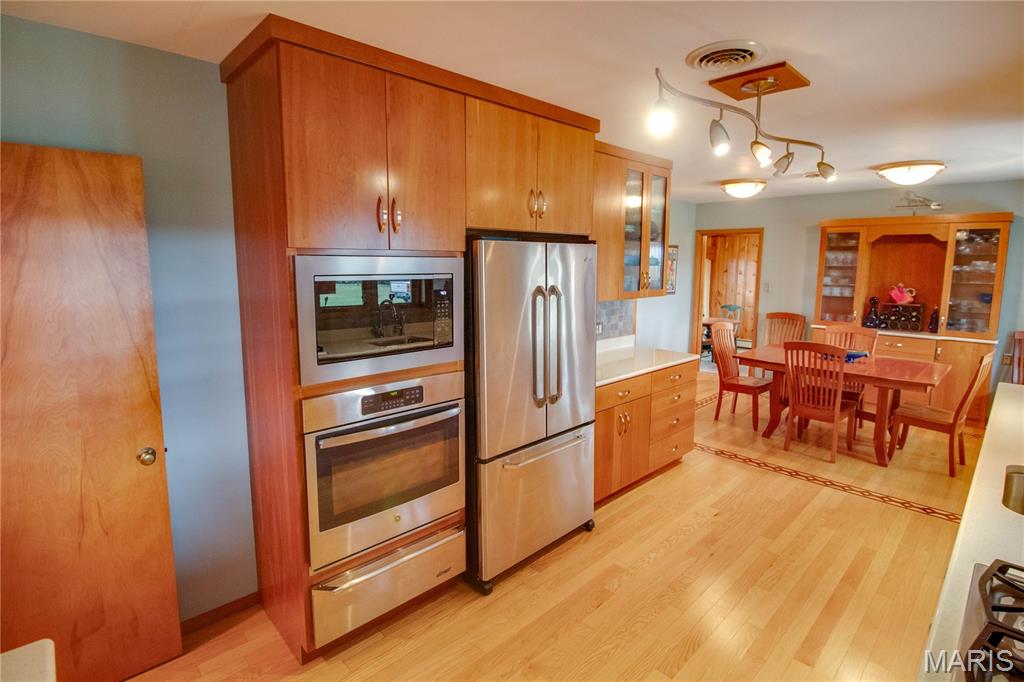 24018 State Highway 16 Property Photo 29