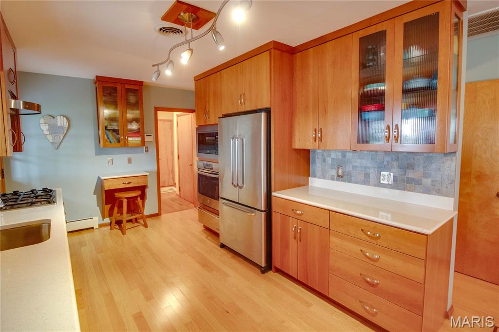 24018 State Highway 16 Property Photo 30