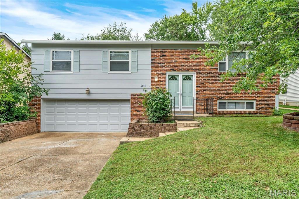 331 Sorrento Drive Property Photo 1