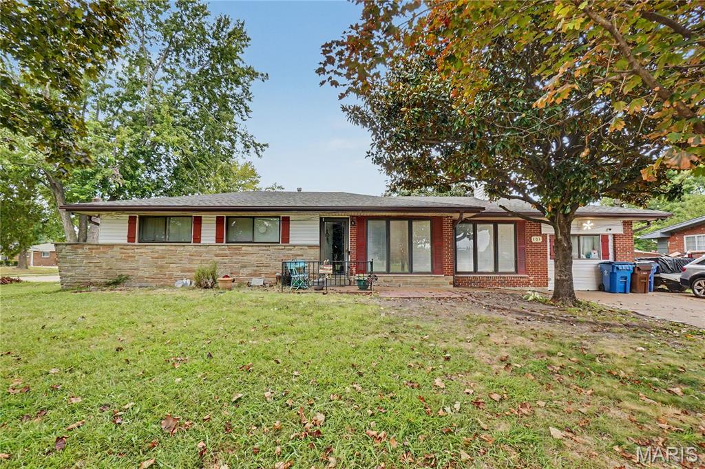101 Sunset Drive Property Photo 1