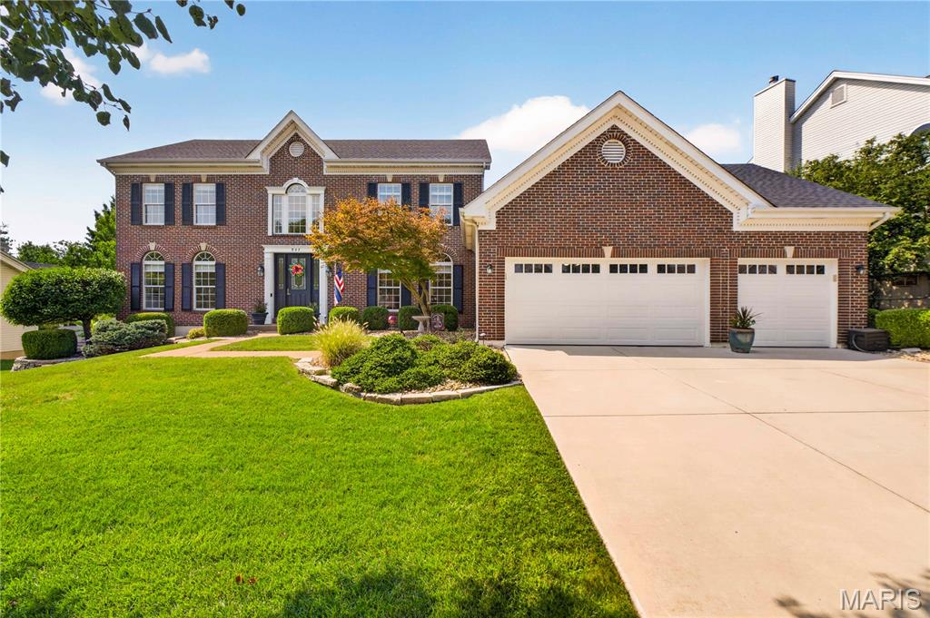 947 Crown Pointe Estates Drive Property Photo 1