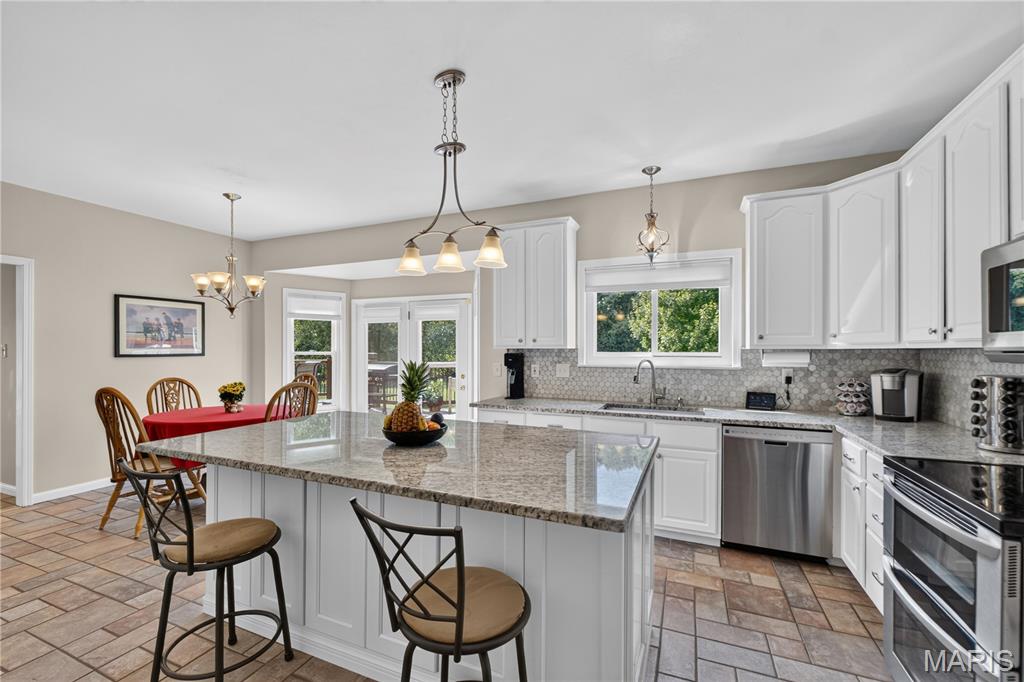 947 Crown Pointe Estates Drive Property Photo 19