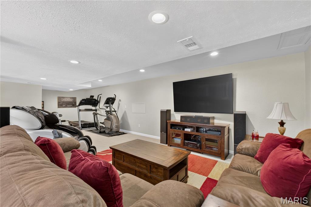 947 Crown Pointe Estates Drive Property Photo 31