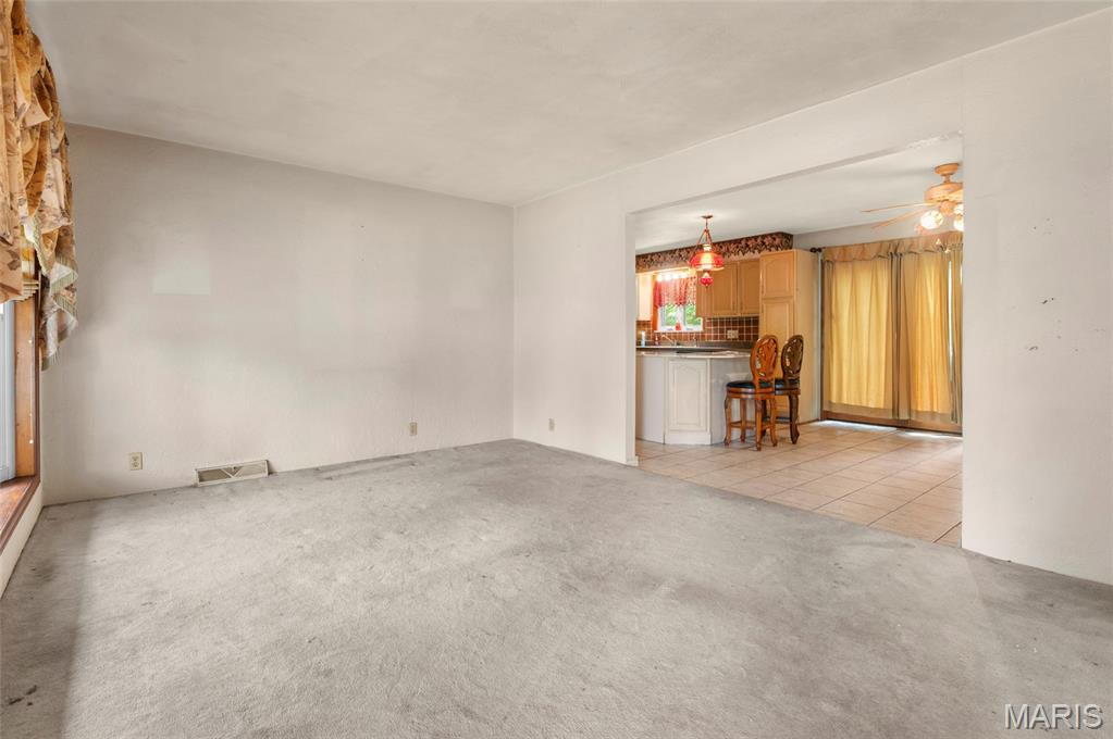 714 W Sherman Street Property Photo 9