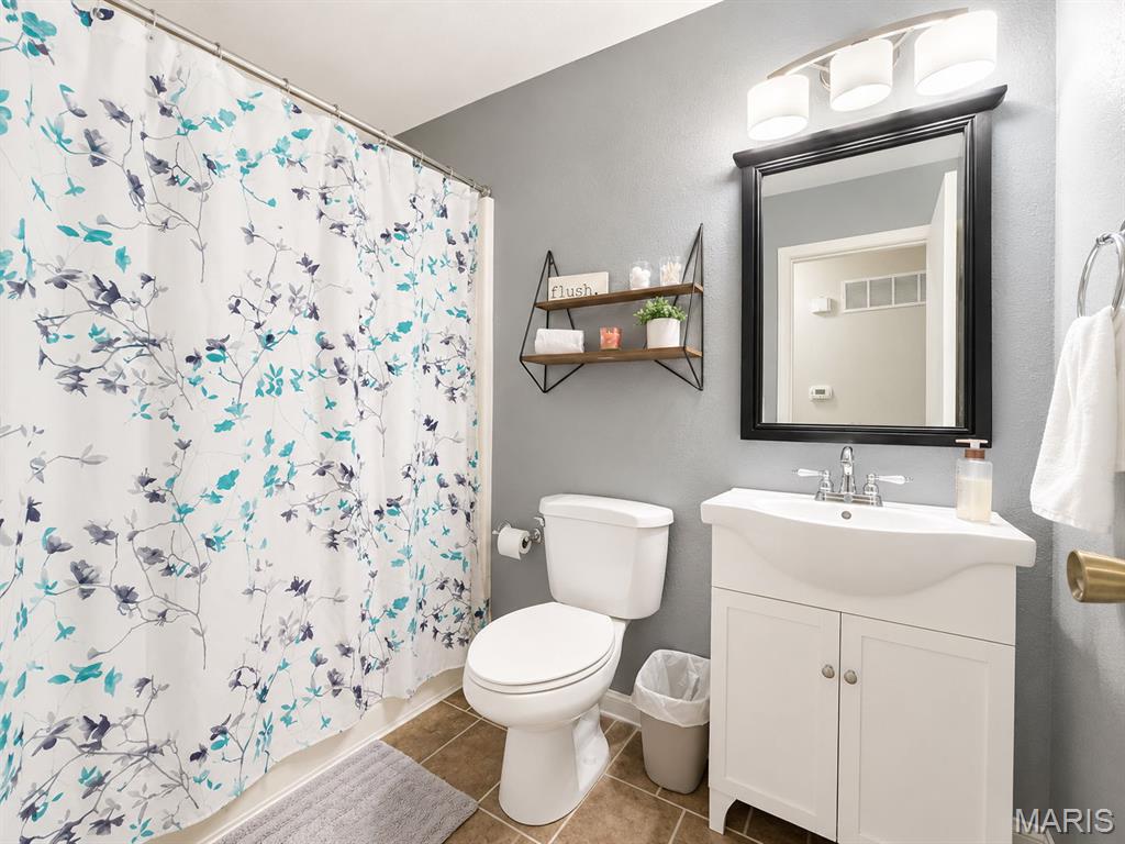 403 Leisure Street Property Photo 15