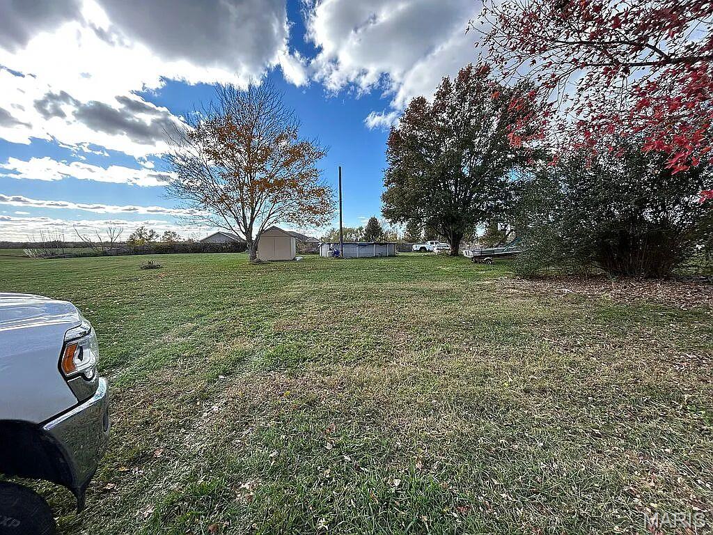 6059 White Walnut Road Property Photo 5