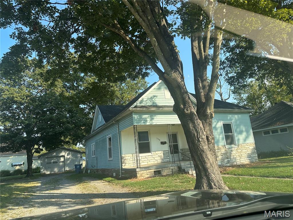 308 S 3rd Street Property Photo 2