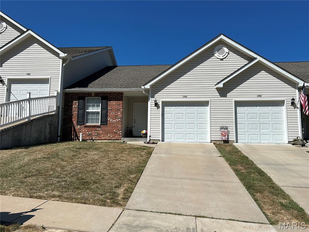 1744 Lexington Place Property Photo 1
