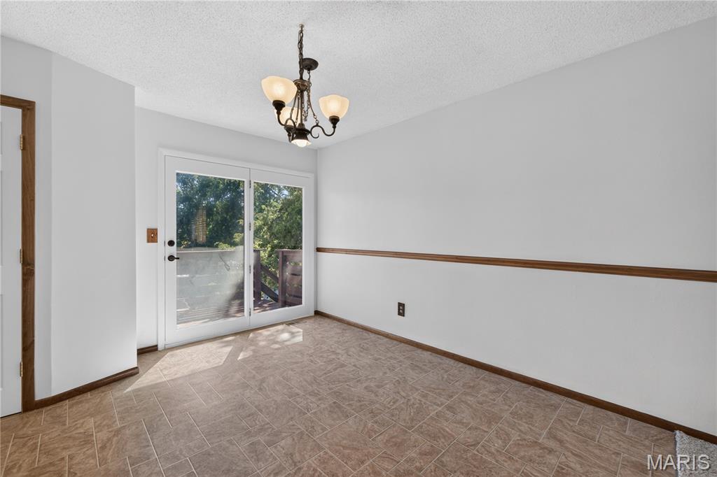 31 Buckingham Drive Property Photo 9
