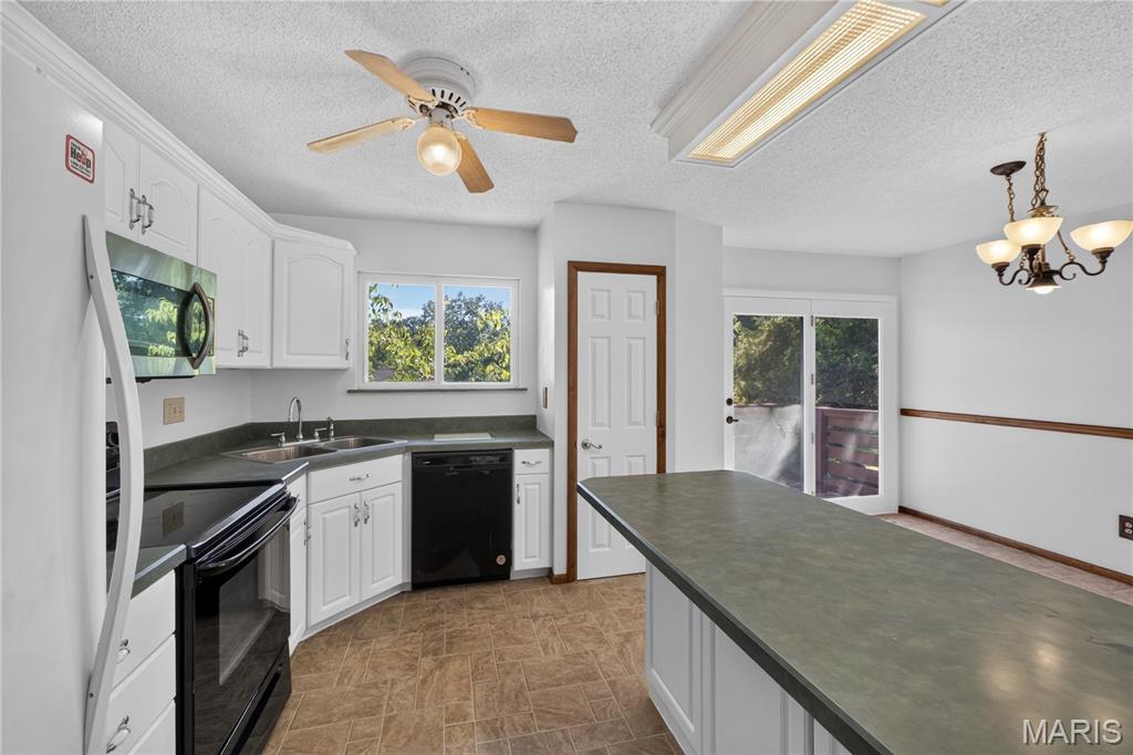 31 Buckingham Drive Property Photo 11