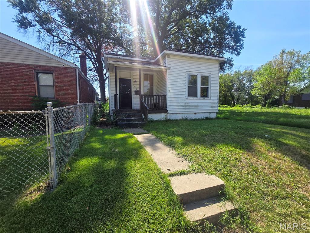 4786 Wren Avenue Property Photo 1