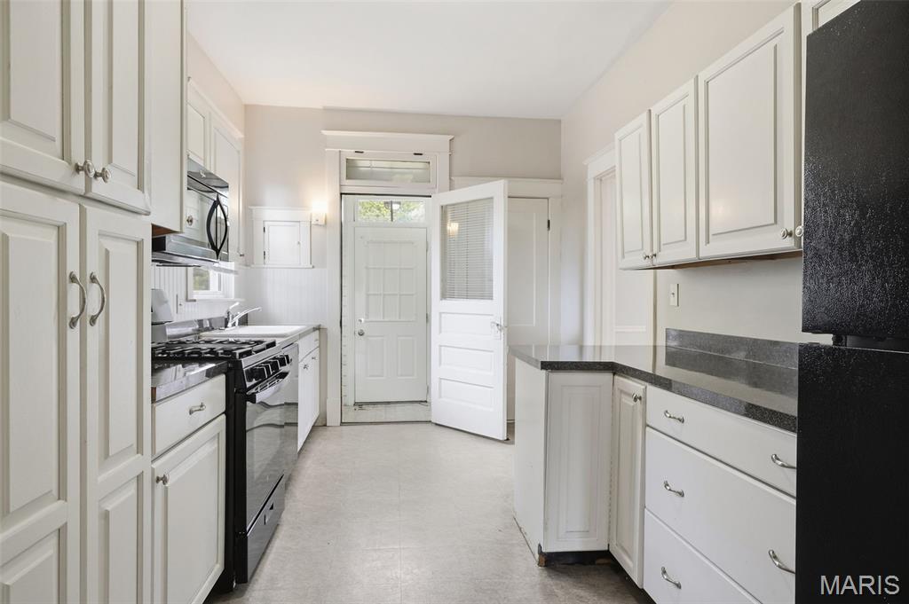 8941 Forest Avenue Property Photo 11