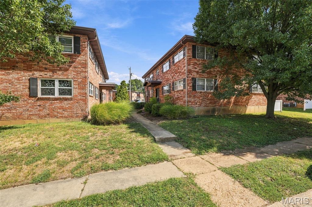 6739 Highland House Court Property Photo 3