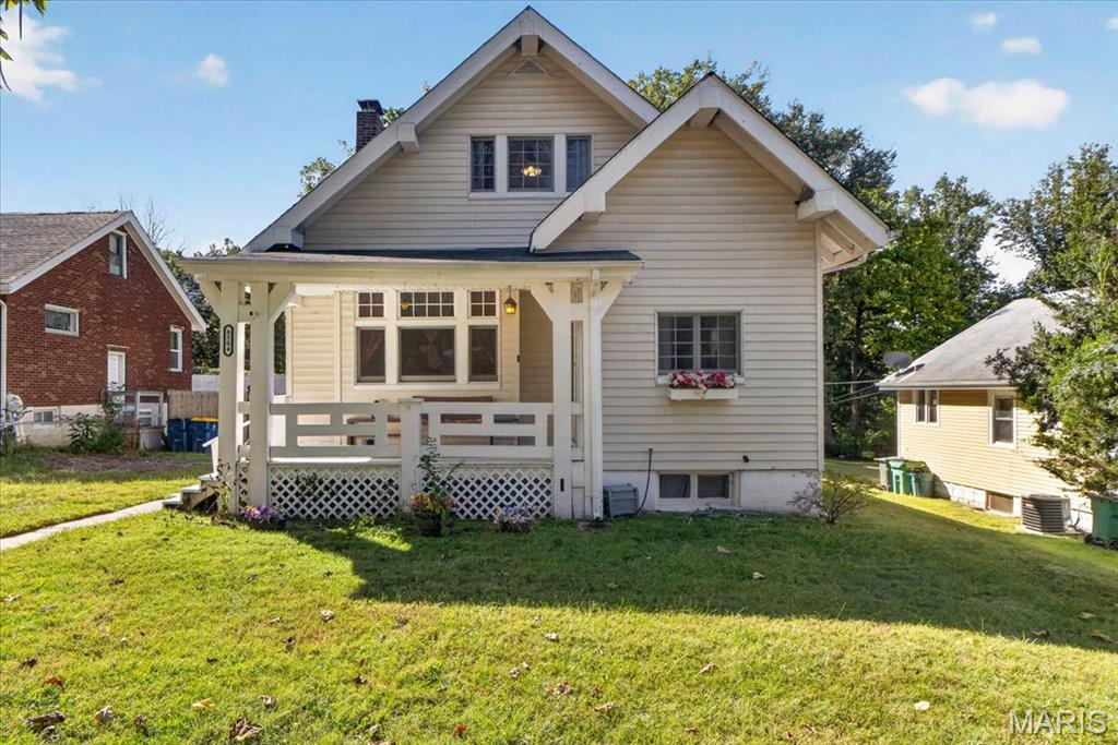 8304 Buchanan Avenue Property Photo 1