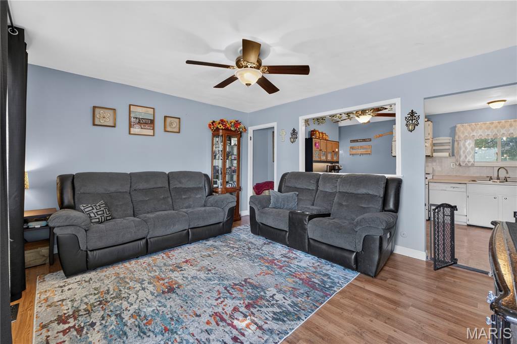 2910 Nantwich Lane Property Photo 3