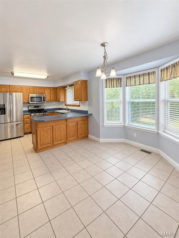 3 Fairfax Drive Property Photo 10