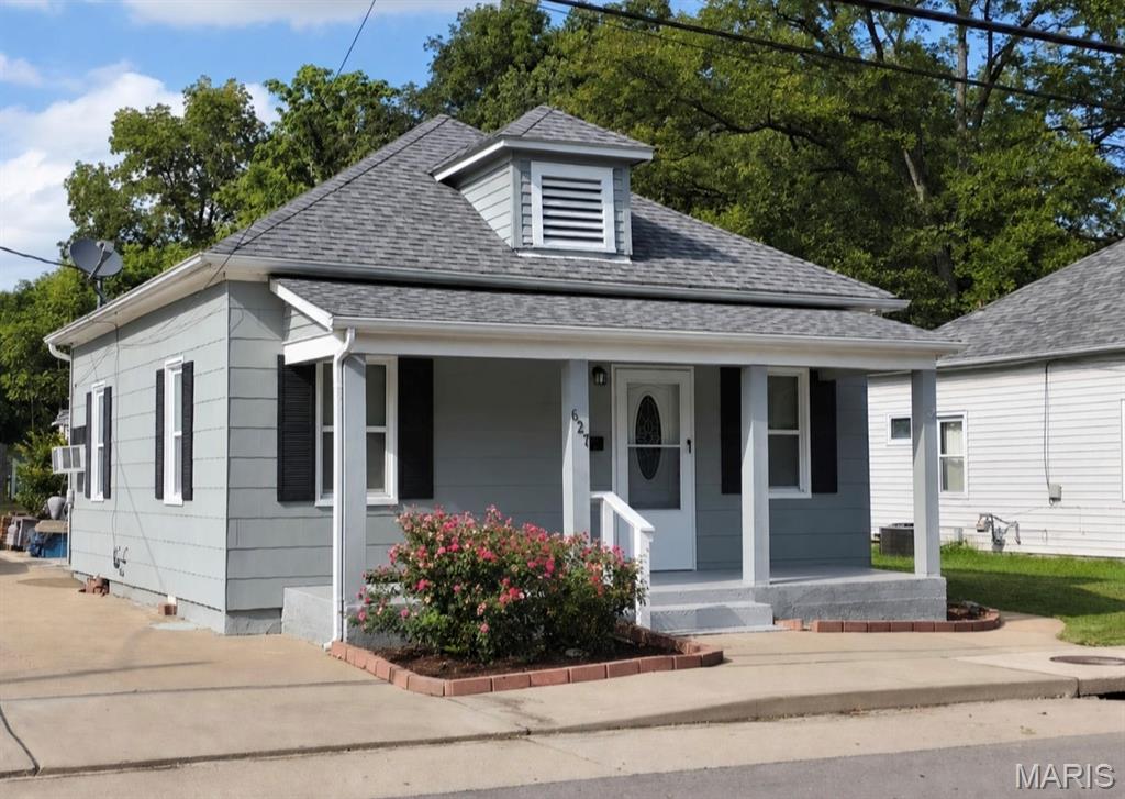 627 Market Street Property Photo 1