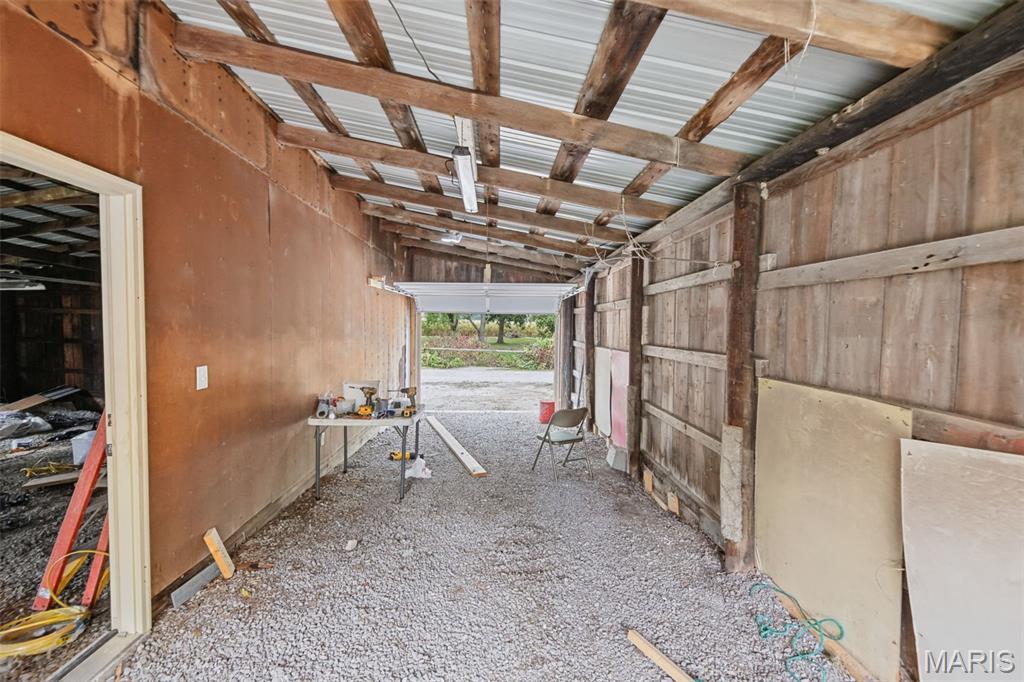 711 N Main Street Property Photo 10