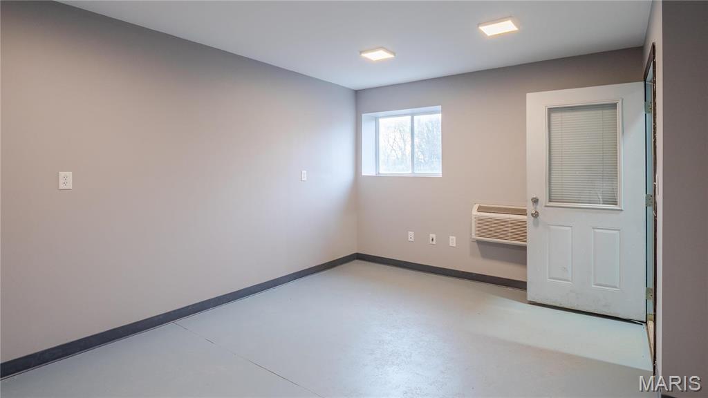 475 W Industrial Park Drive B Property Photo 8