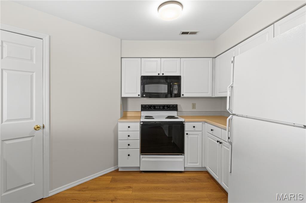 1341 Crossings Court B Property Photo 11