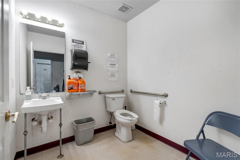 1565 Kisker Road Property Photo 23