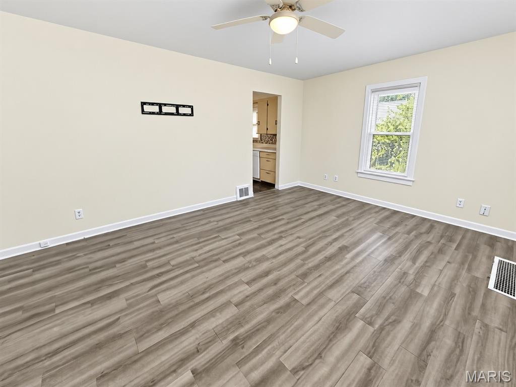 2108 Main Street Property Photo 3