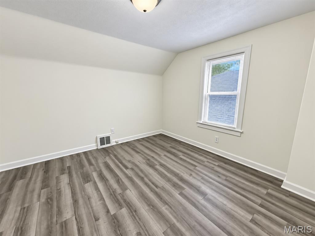 2108 Main Street Property Photo 16