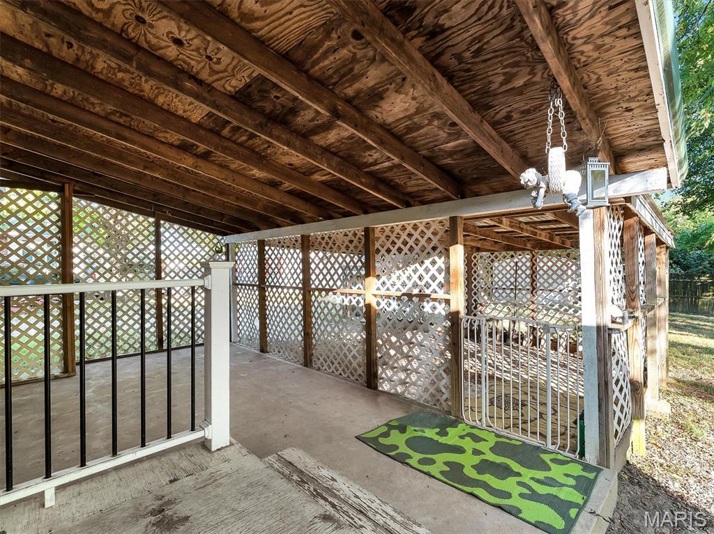 175 E Pine Street Property Photo 10