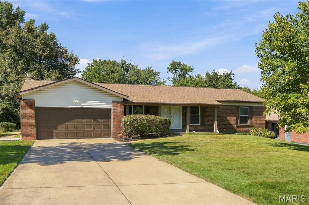 417 Nottingham Drive Property Photo 1