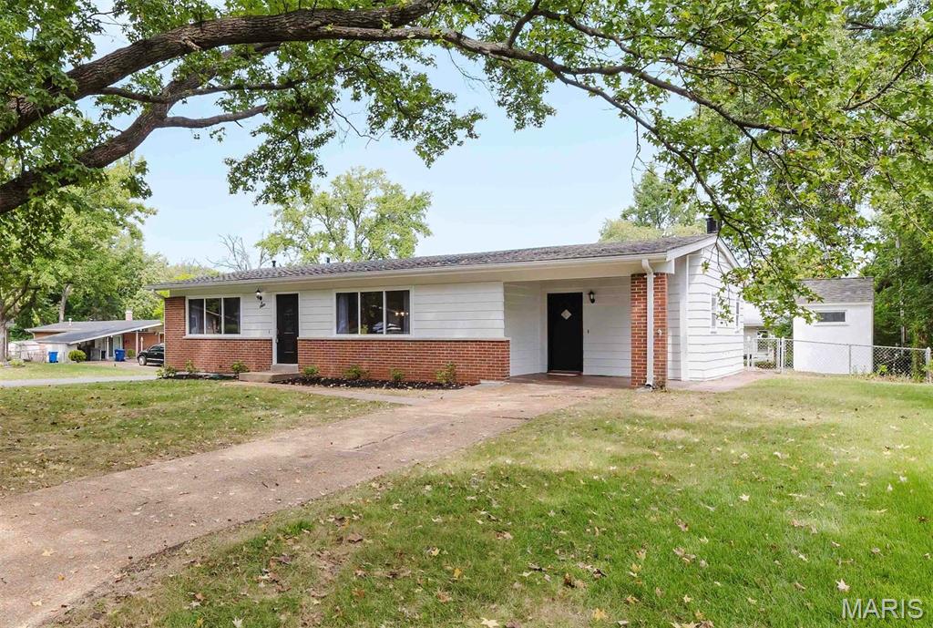 6 Citation Court Property Photo 1