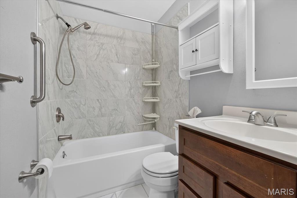208 Hill Drive Property Photo 22