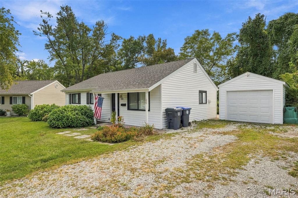 512 Eggering Drive Property Photo 4