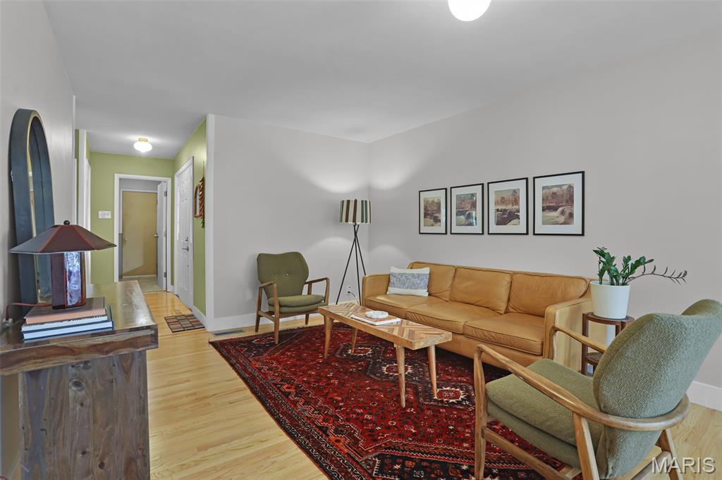 957 Flair Court Property Photo 5