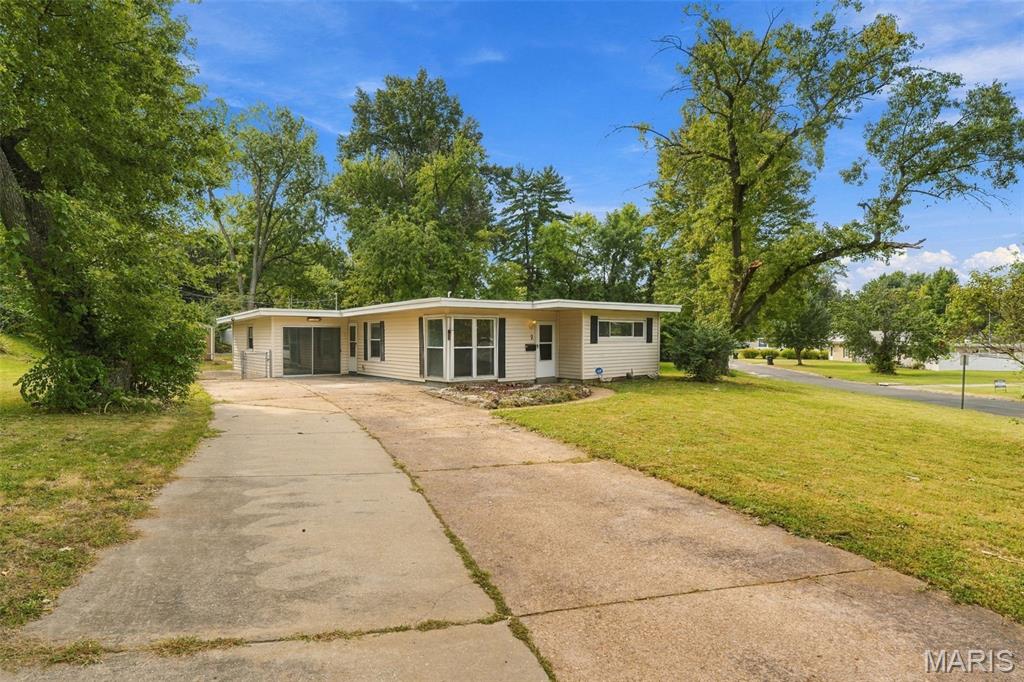 2 Marquette Drive Property Photo 1