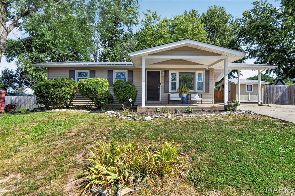 214 Oakridge Lane Property Photo 1